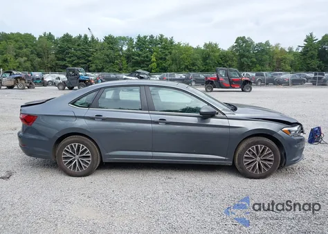 2021 Volkswagen Jetta 1.4T R-Line/1.4T S/1.4T Se z USA, uszkodzony, nr VIN 3VWC57BU1MM013976